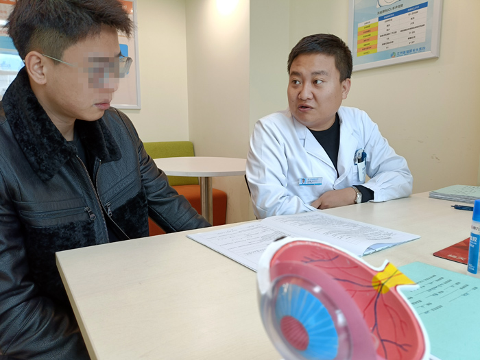 300度近視拖到900度近視，近視手術(shù)是什么感受？